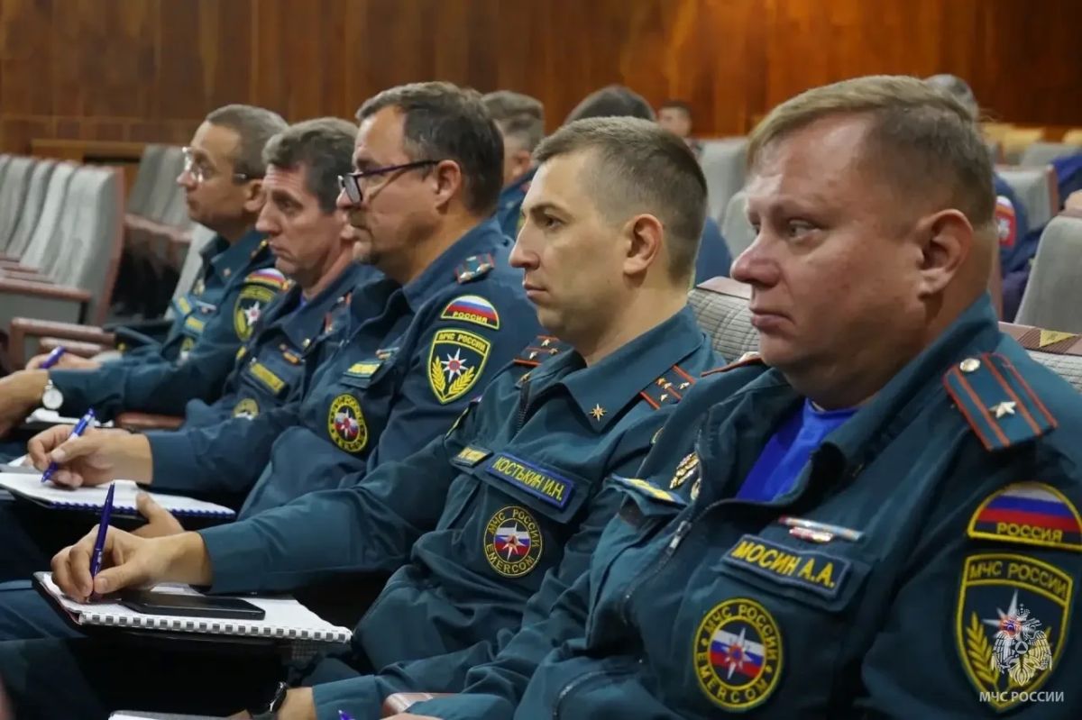 В столичном Главке МЧС России прошли занятия школы оперативного мастерства В столичном Главке МЧС России прошли занятия школы оперативного мастерства