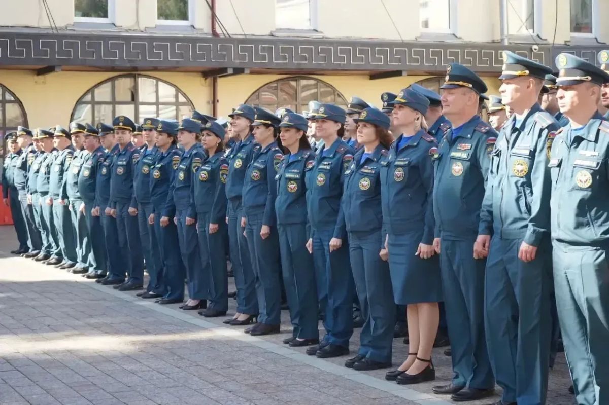 В Главном управлении МЧС России по г. Москве освятили храм в честь иконы Божией Матери «Неопалимая Купина» В Главном управлении МЧС России по г. Москве освятили храм в честь иконы Божией Матери «Неопалимая Купина»