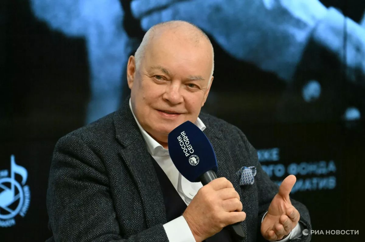 «Украшение церемонии».. Дмитрий Киселев в своем канале в Макс прокомментировал торжественное открытие ипподрома в Москве после ремонта. Он подчеркнул, что столичные власти провели грандиозную реконструкцию