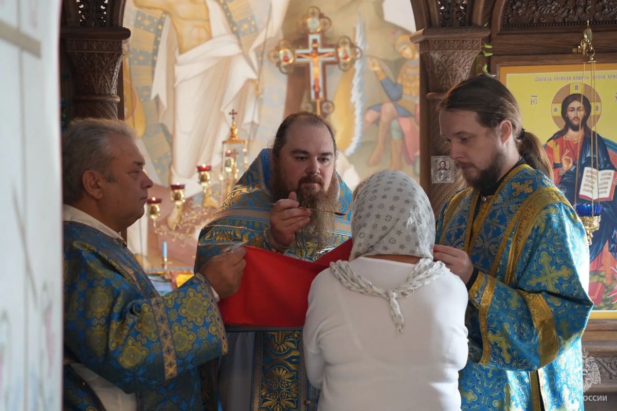 В столичном Главке МЧС России отметили праздник иконы Божией Матери «Неопалимая Купина» В столичном Главке МЧС России отметили праздник иконы Божией Матери «Неопалимая Купина»