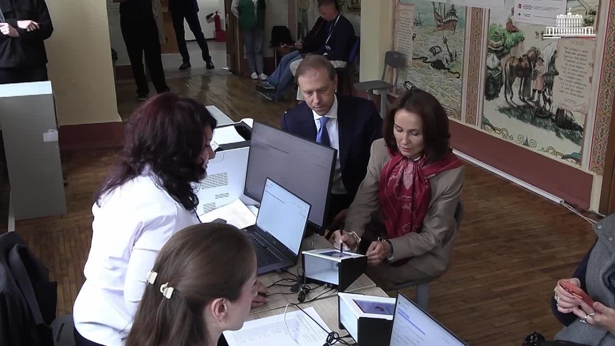 Члены Правительства приняли участие в голосовании на выборах в Государственную Думу