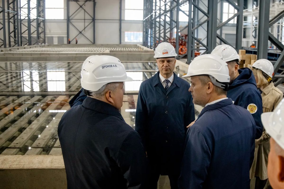 В Новгородской области запустили первое в России серийное роботизированное производство рельсовых плит для ВСМ В Новгородской области запустили первое в России серийное роботизированное производство рельсовых плит для ВСМ