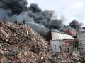 Мусор горит на сортировочной станции на 5 тыс