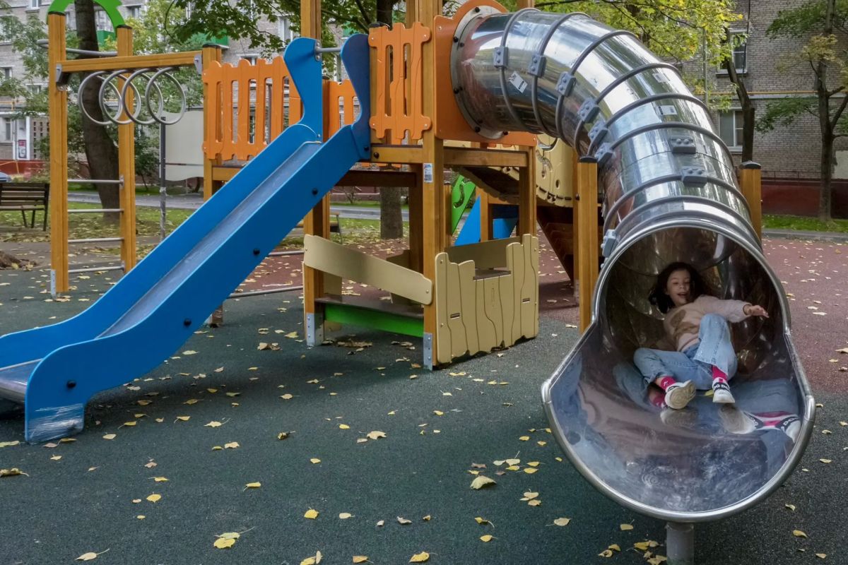 Спортивный кластер и новые игровые зоны появились в Южнопортовом районе в #ЮВАО На территории между улицами Мельникова и Симоновский Вал Спортивный кластер и новые игровые зоны появились в Южнопортовом районе в #ЮВАО На территории между улицами Мельникова и Симоновский Вал