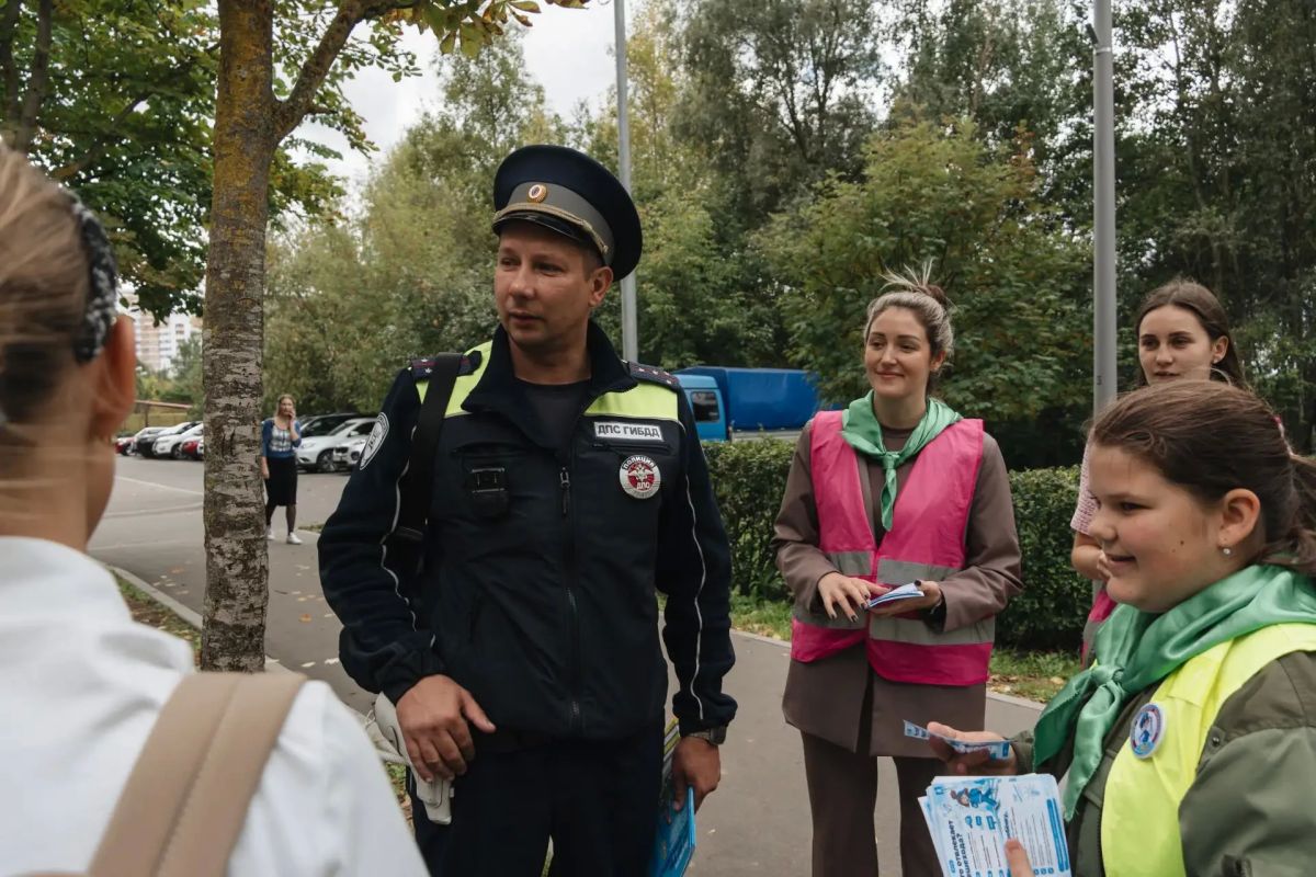 Неравнодушные родители школьников присоединились к профилактическим мероприятиям Госавтоинспекции в рамках Всероссийской недели безопасности дорожного движения