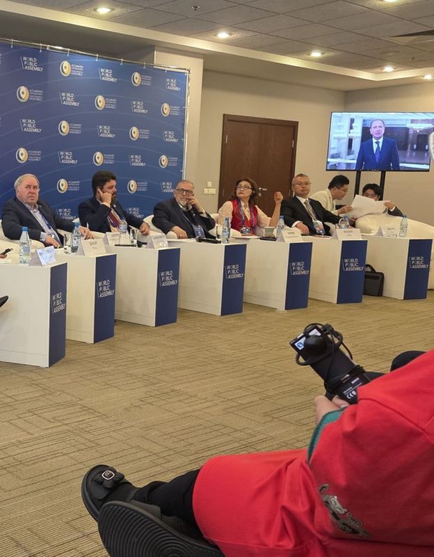 Выступил модератором панельной сессии в рамках второй Всемирной Общественной Ассамблеи Выступил модератором панельной сессии в рамках второй Всемирной Общественной Ассамблеи