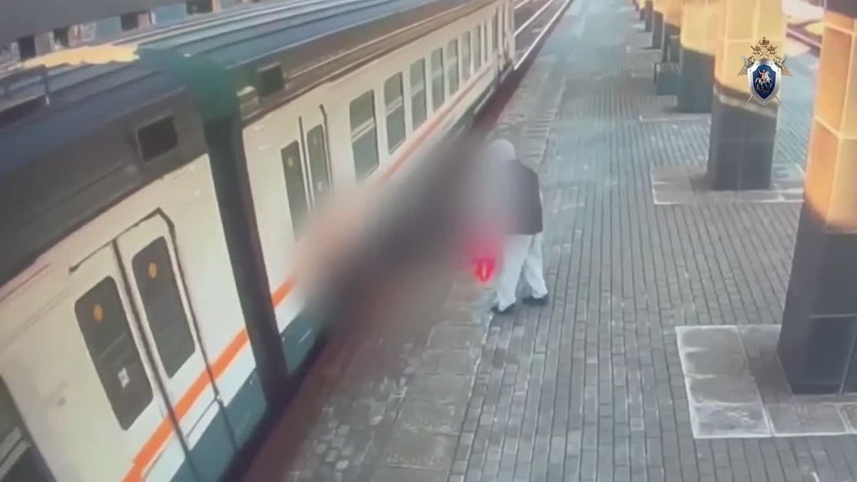 В Москве перед судом предстанут бывшие сотрудники локомотивной бригады, обвиняемые в нарушении правил движения при управлении электропоездом, повлекшем причинение телесных повреждений несовершеннолетнему
