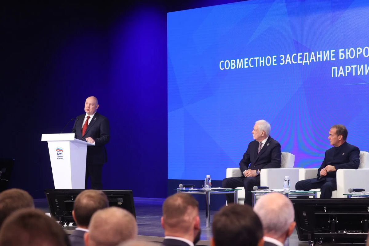 Михаил Развожаев: Сегодня в Москве участвовал в совместном заседании Бюро Высшего совета и Генерального совета «Единой России» Михаил Развожаев: Сегодня в Москве участвовал в совместном заседании Бюро Высшего совета и Генерального совета «Единой России»