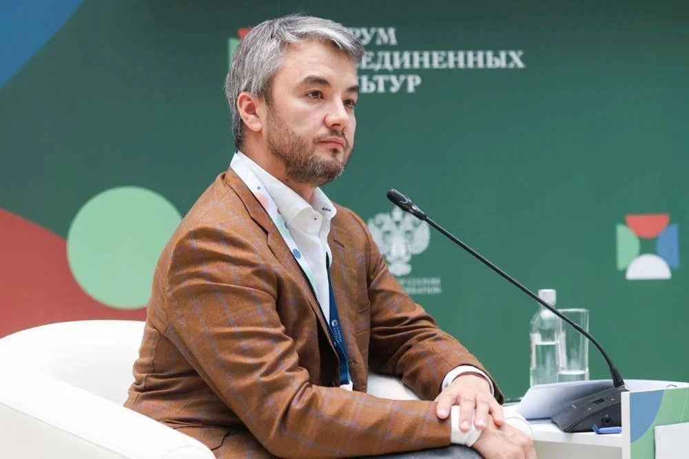 На площадке XII Санкт-Петербургского международного форума объединенных культур состоялась пленарная сессия «Международное театральное сотрудничество как инструмент гуманитарного взаимодействия: роль театральных объединений... На площадке XII Санкт-Петербургского международного форума объединенных культур состоялась пленарная сессия «Международное театральное сотрудничество как инструмент гуманитарного взаимодействия: роль театральных объединений...