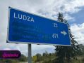 Российские города «стерли» с дорожных знаков в Латвии