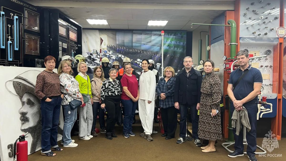 День туризма: московские гиды побывали в Музее пожарной охраны День туризма: московские гиды побывали в Музее пожарной охраны
