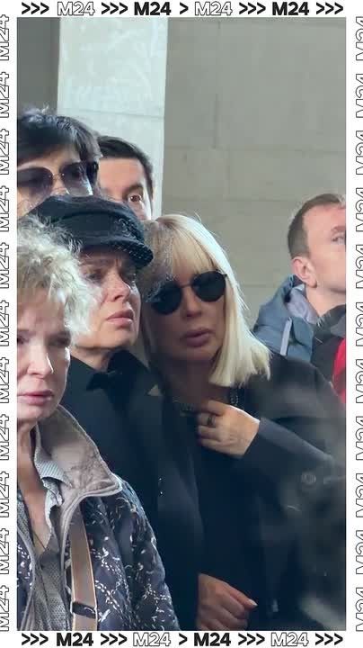 Сергея Соседова похоронили на Перепечинском кладбище в Подмосковье — рядом с его отцом Василием Матвеевичем
