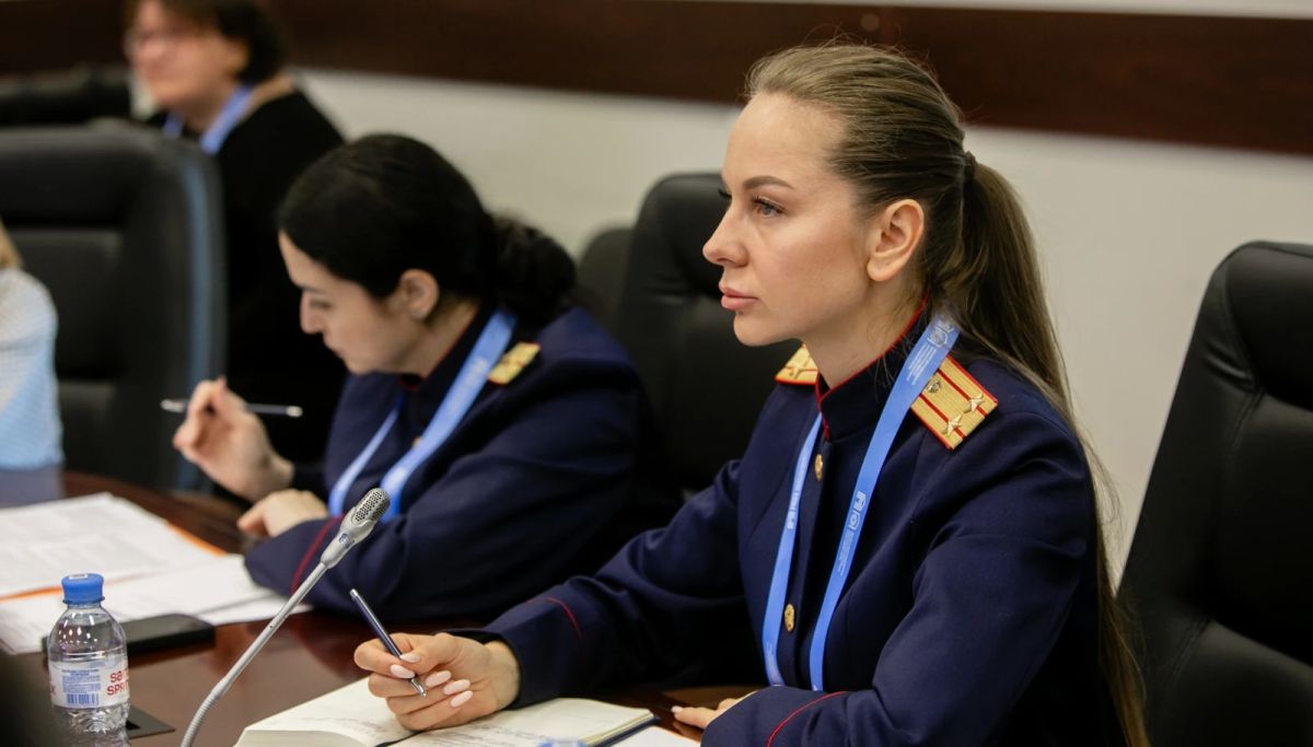 Сотрудники Информационного центра СК России приняли участие в работе круглого стола «Настоящее и будущее телефонов доверия Сотрудники Информационного центра СК России приняли участие в работе круглого стола «Настоящее и будущее телефонов доверия