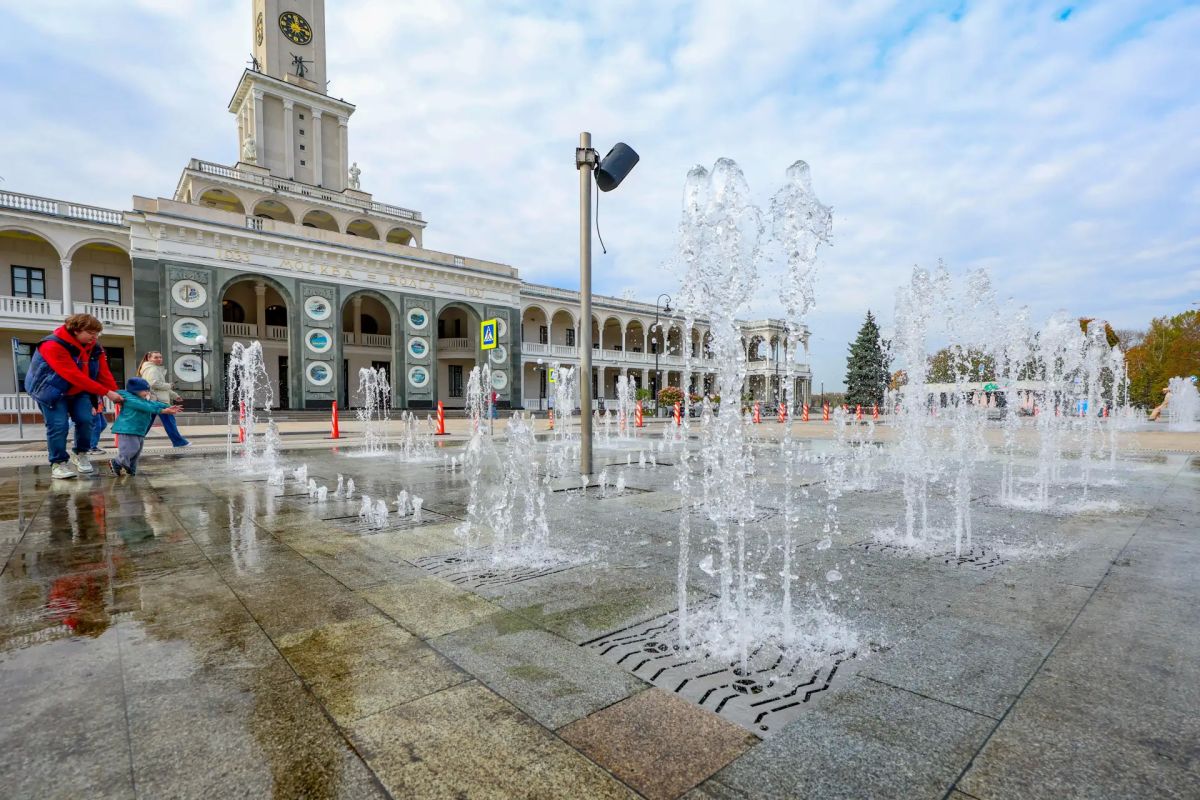В Москве завершился сезон работы фонтанов В Москве завершился сезон работы фонтанов
