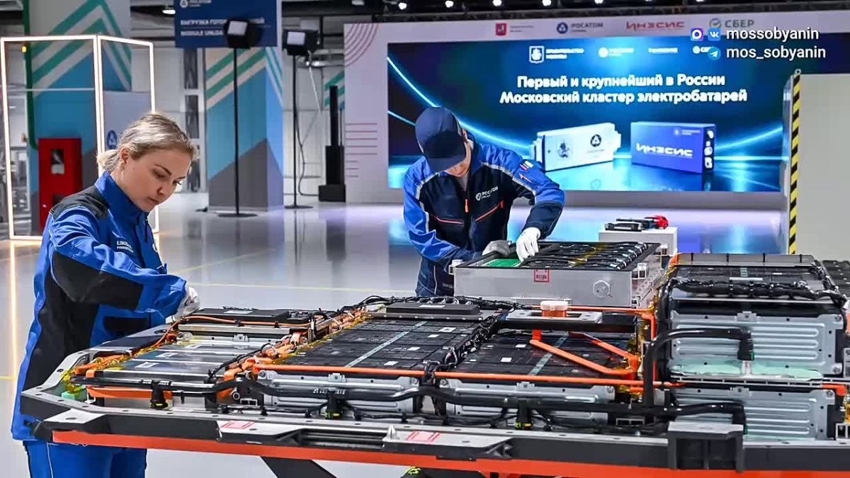 Первый в стране кластер электробатарей открылся в ОЭЗ «Технополис Москва»