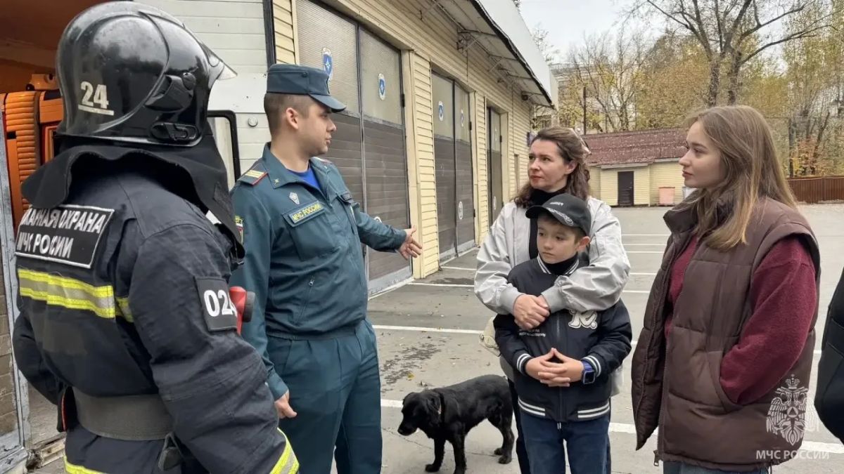 Когда пожар становится уроком: жители Южного округа столицы посетили пожарную часть Когда пожар становится уроком: жители Южного округа столицы посетили пожарную часть