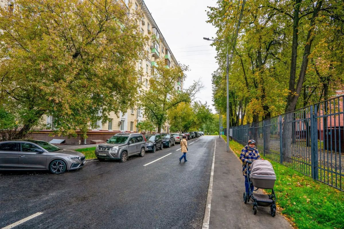 Комплексно обновили внутриквартальный проезд в #САО