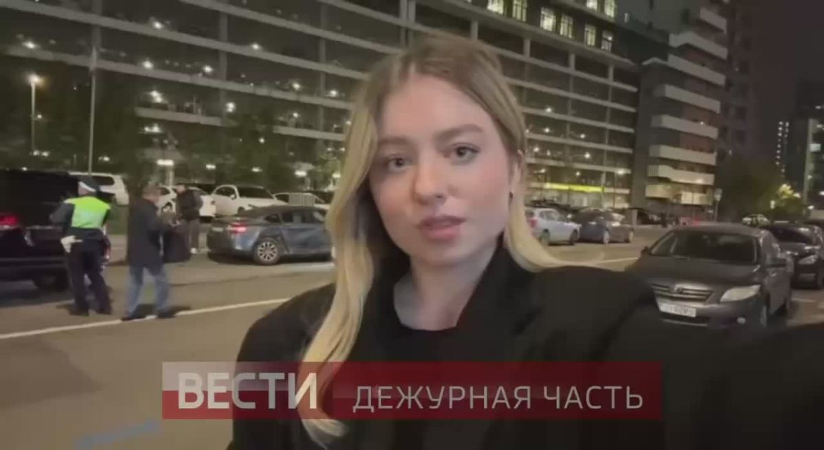 Корреспондент Дежурной части Полина Каштанова с подробности аварии на юго-востоке Москвы где внедорожник протаранил припаркованные автомобили