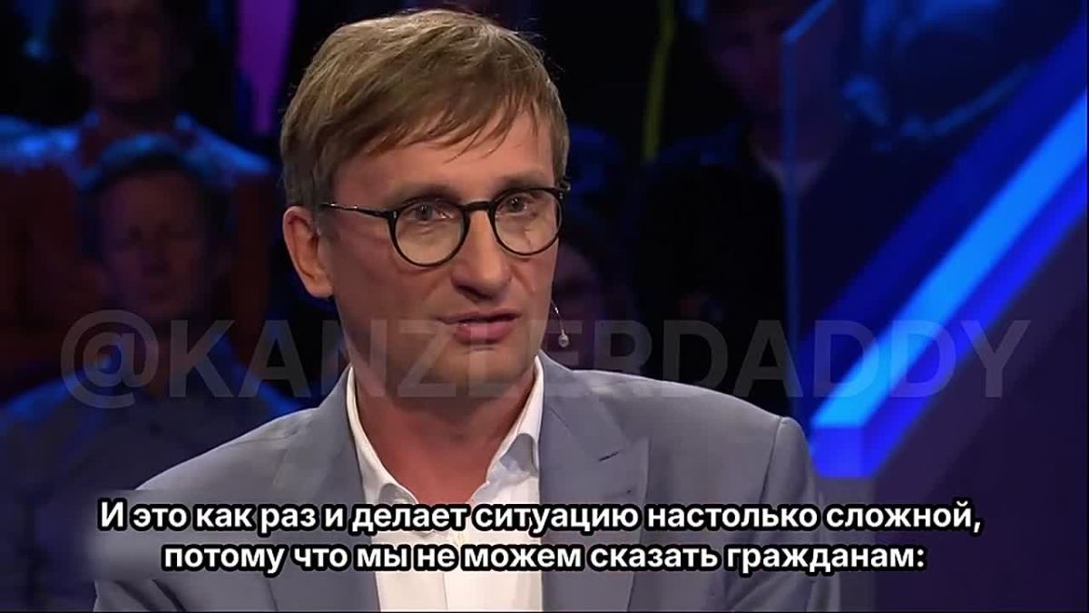 «Наш посол в Москве тоже не пальцем в носу ковыряется весь день