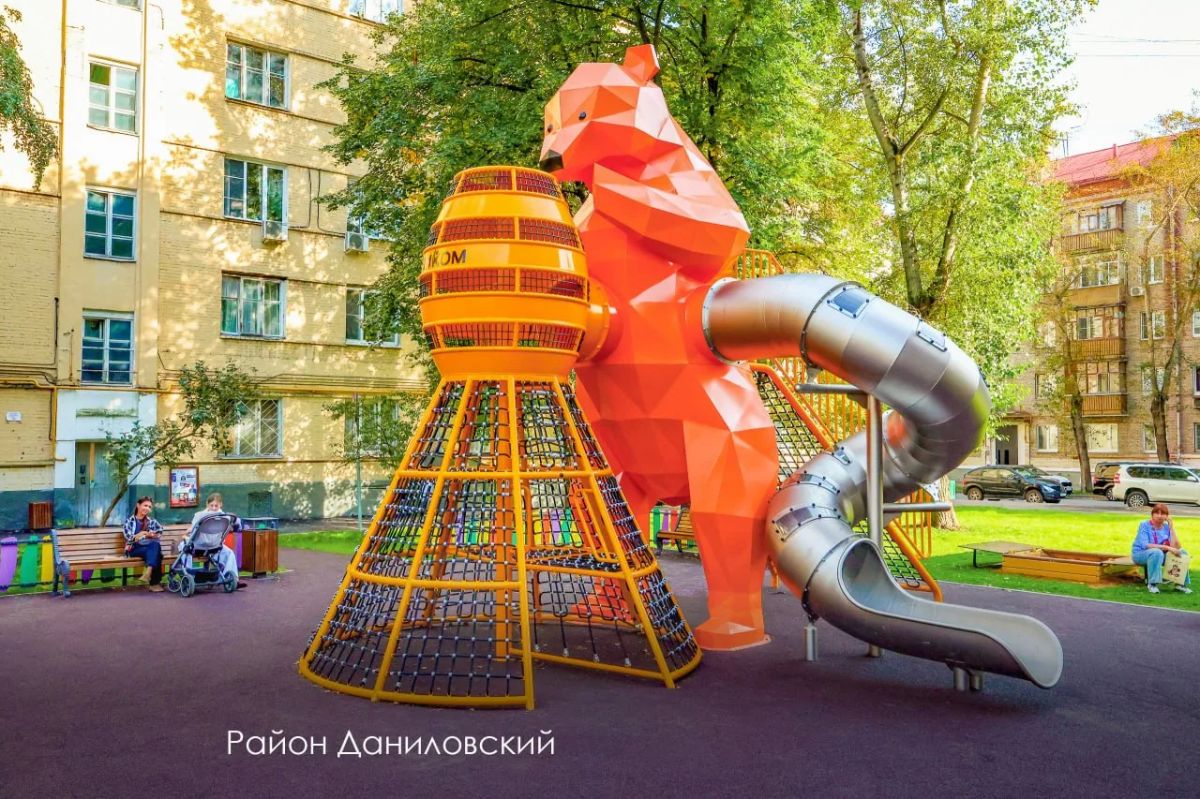 В Москве обновляют детские площадки и создают новые пространства, где обычная прогулка превращается в увлекательное приключение В Москве обновляют детские площадки и создают новые пространства, где обычная прогулка превращается в увлекательное приключение