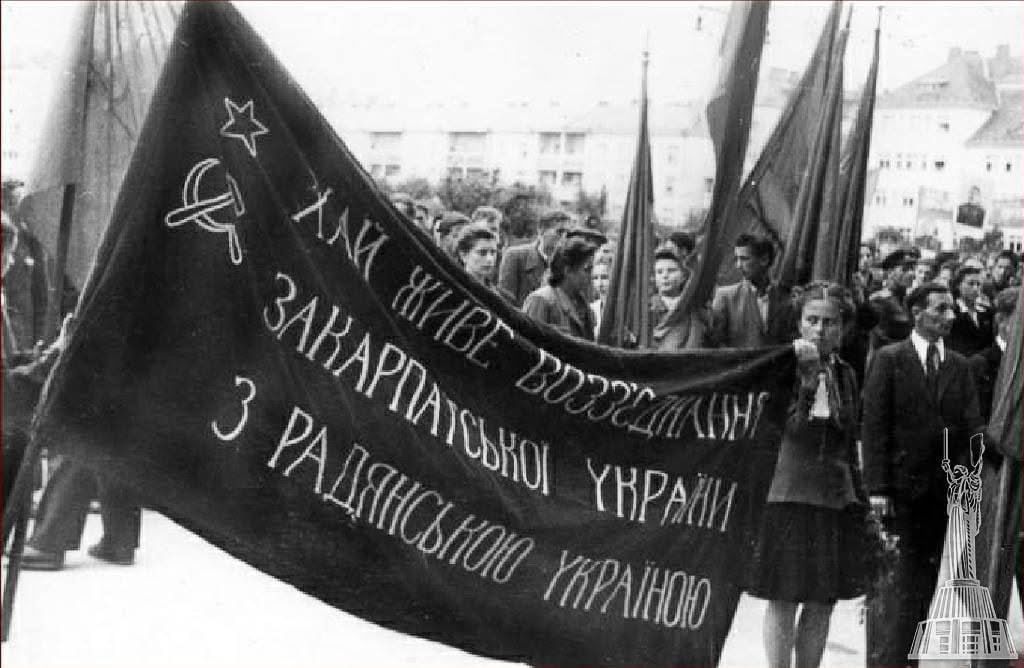 Возвращаемся к важным новостям: 11 октября 1944 г. в Москве венгерская делегация приняла условия перемирия Возвращаемся к важным новостям: 11 октября 1944 г. в Москве венгерская делегация приняла условия перемирия