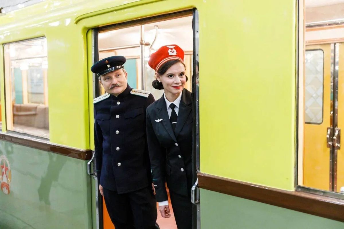 Ночью метро закрыто для пассажиров