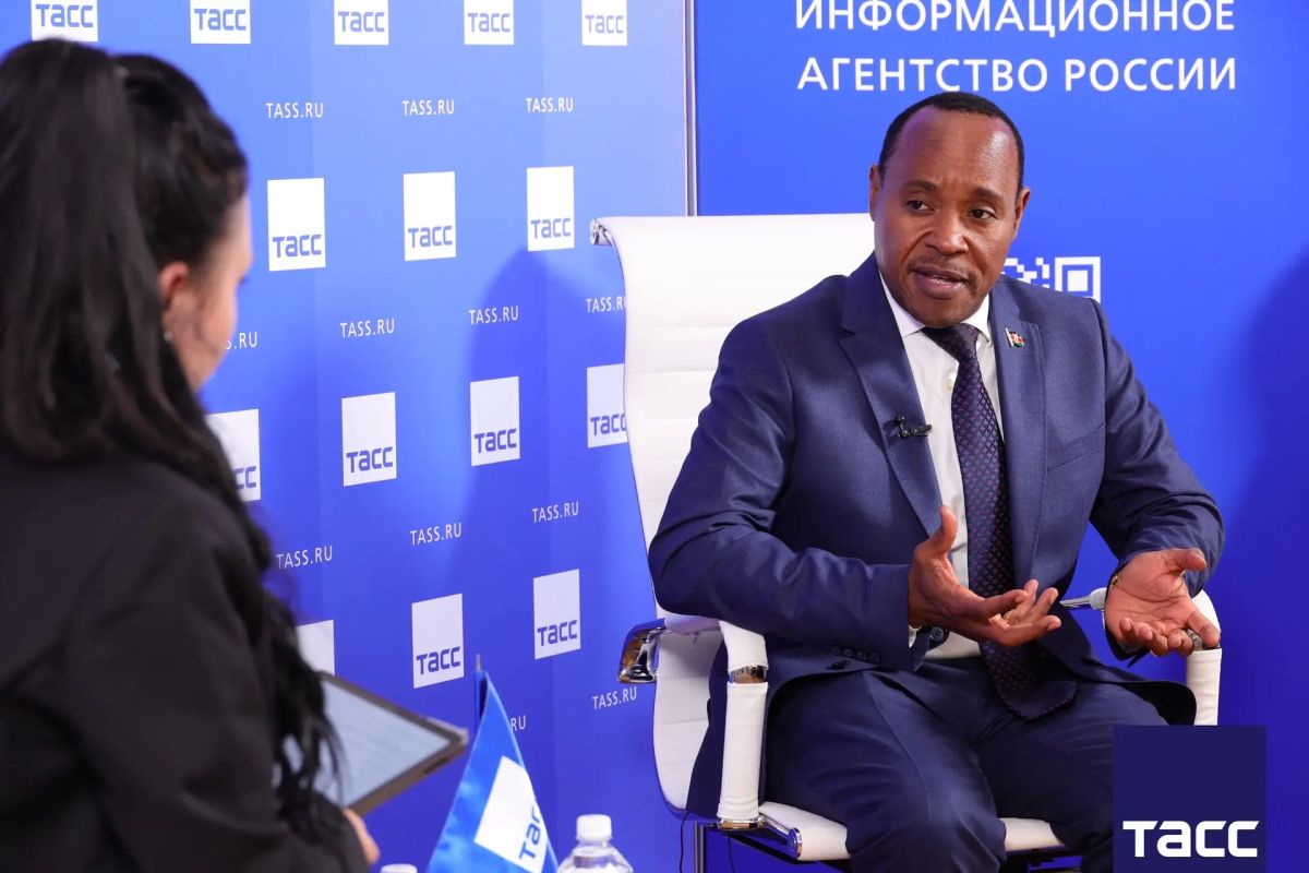 Главное из заявлений, а также фоторепортаж с видеоинтервью посла Кении в России Питера Мутуку Матуки Региональному информационному центру "ТАСС Кавказ" на площадке IX Международного форума "Северный Кавказ: пространство... Главное из заявлений, а также фоторепортаж с видеоинтервью посла Кении в России Питера Мутуку Матуки Региональному информационному центру "ТАСС Кавказ" на площадке IX Международного форума "Северный Кавказ: пространство...