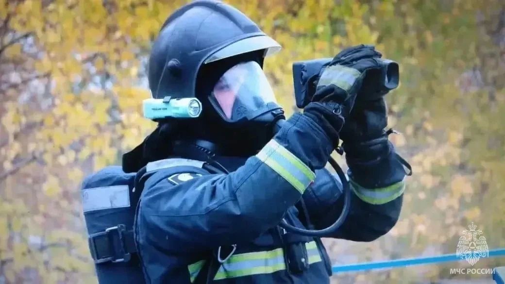 #ЛицаМЧС. Никита Севостьянов – заместитель начальника 29 ПСЧ Управления по СЗАО ГУ МЧС России по г. Москве. С детства Никита мечтал помогать людям и бороться с огнём #ЛицаМЧС. Никита Севостьянов – заместитель начальника 29 ПСЧ Управления по СЗАО ГУ МЧС России по г. Москве. С детства Никита мечтал помогать людям и бороться с огнём