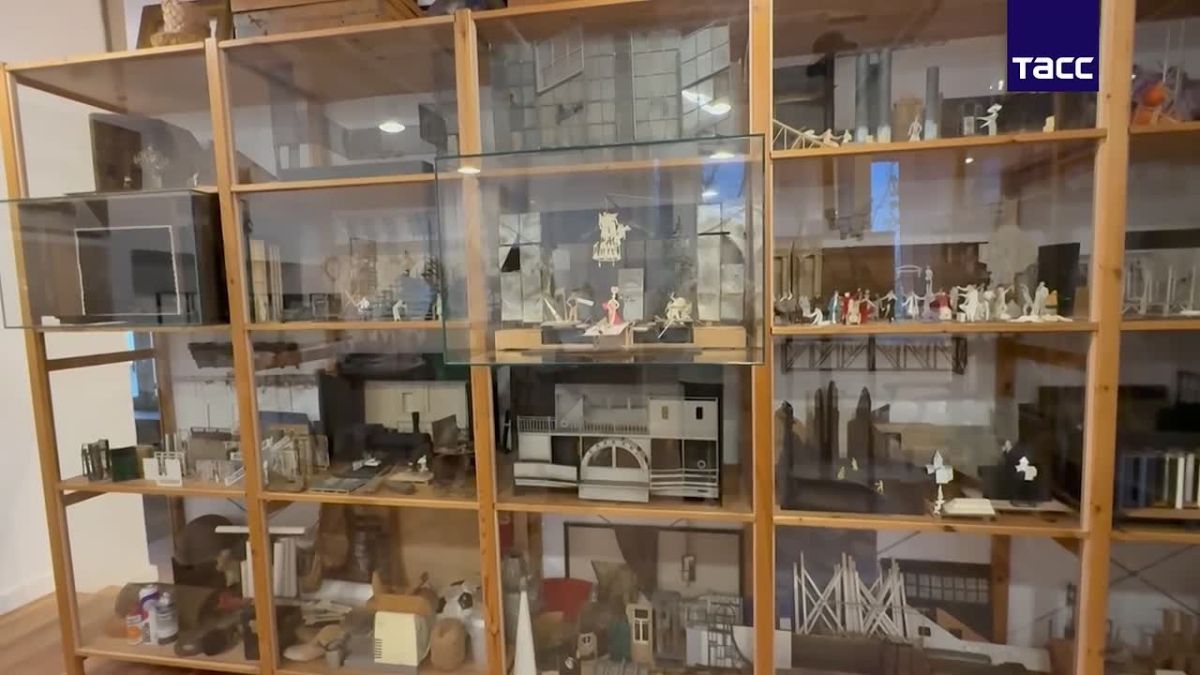 Выставка "Эдуард Кочергин. Канун 90" в Музее-мастерской Давида Боровского, передает корреспондент ТАСС
