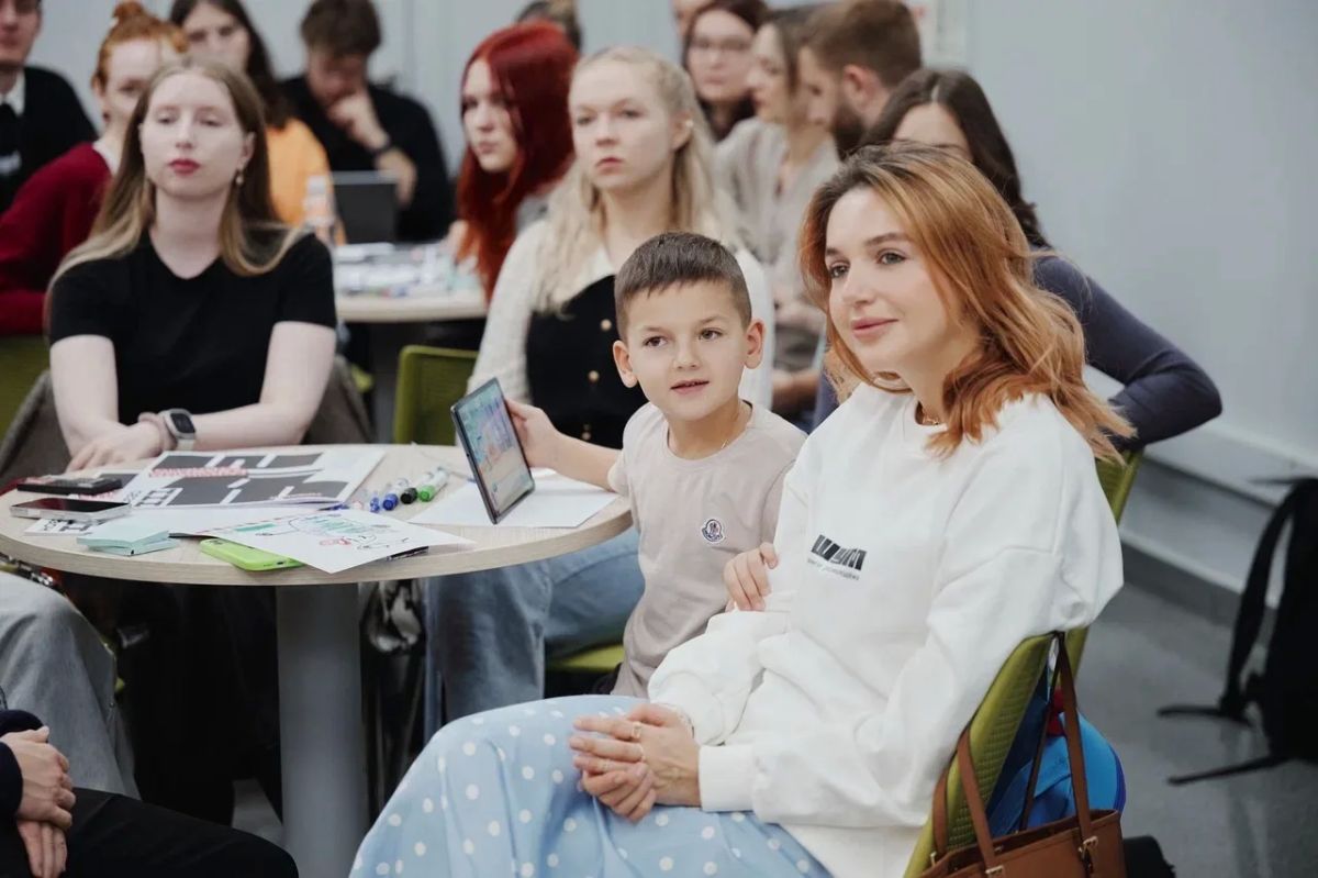Тихо не будет! Ведь это Центр «ШУМ»! Тихо не будет! Ведь это Центр «ШУМ»!