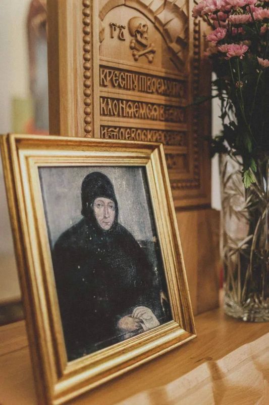 Андрей Луговой: Тайна портрета: монахиня Досифея или княжна Тараканова?