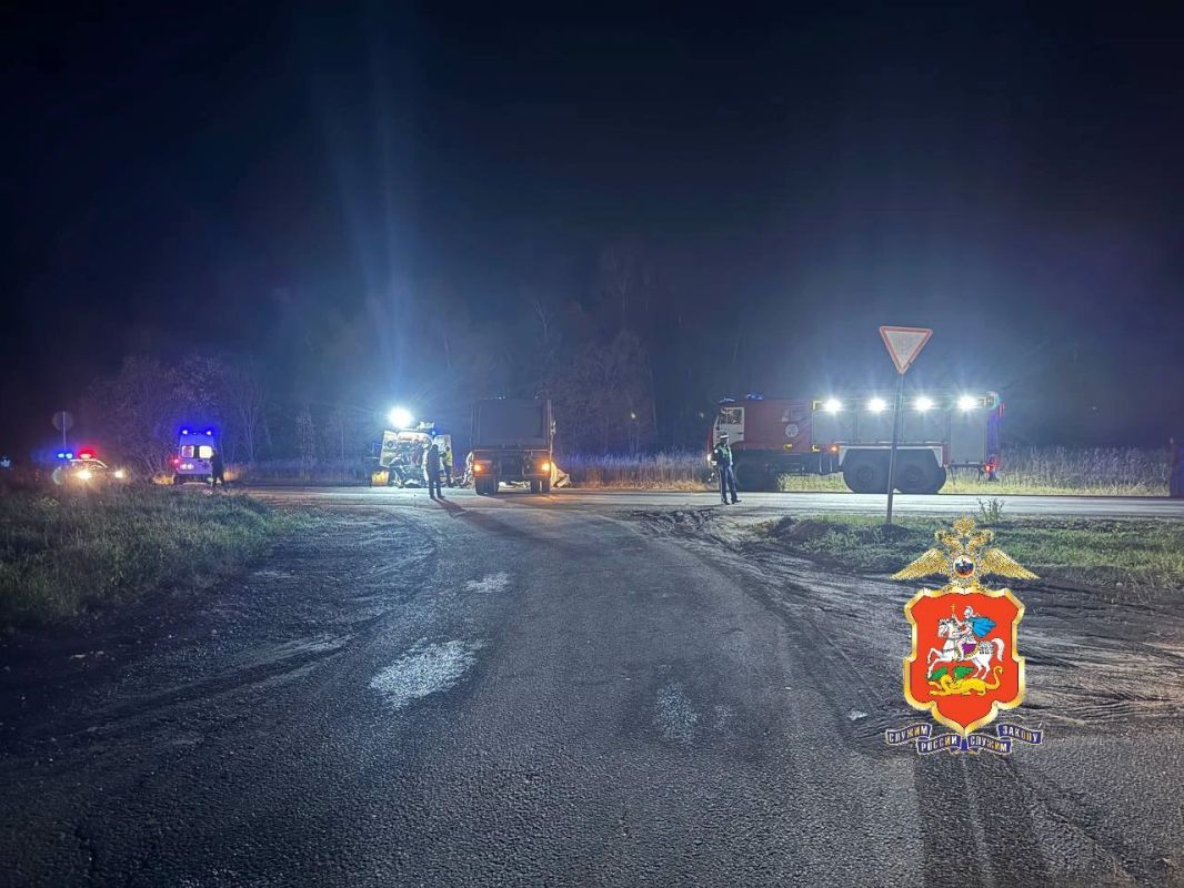 В ДТП с грузовиком в Подмосковье погибли три девушки в возрасте от 14 до 16 лет, сообщили в МВД В ДТП с грузовиком в Подмосковье погибли три девушки в возрасте от 14 до 16 лет, сообщили в МВД