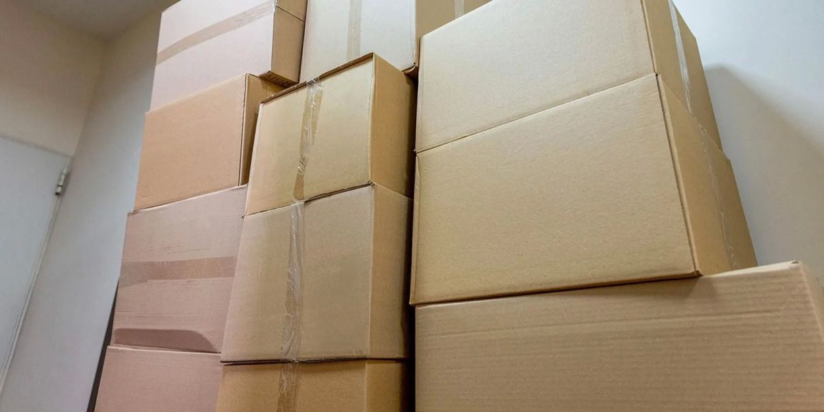 Московские предприниматели собирают для участников спецоперации тонны гуманитарных грузов