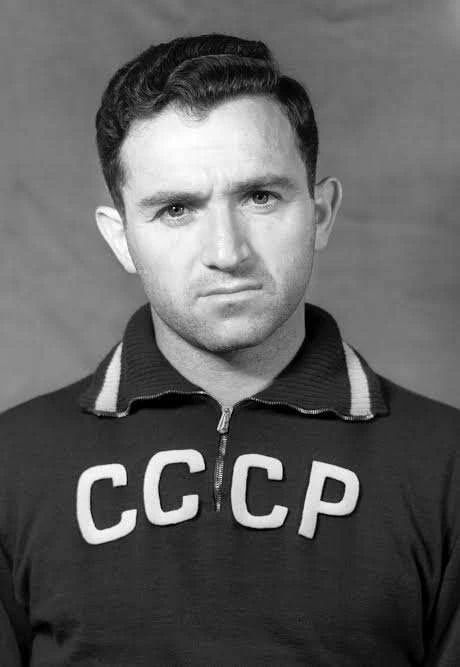 #СпортОбъединяет. Никита Симонян — один из самых титулованных футболистов и тренеров в отечественной и мировой истории #СпортОбъединяет. Никита Симонян — один из самых титулованных футболистов и тренеров в отечественной и мировой истории