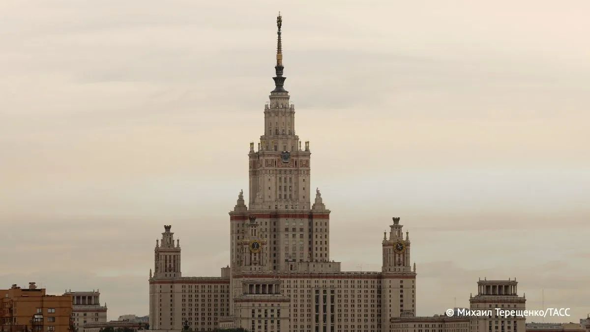 МГУ им. М. В. Ломоносова сохранил 17-е место в международном рейтинге "Три миссии университета", сообщили ТАСС в RAEX