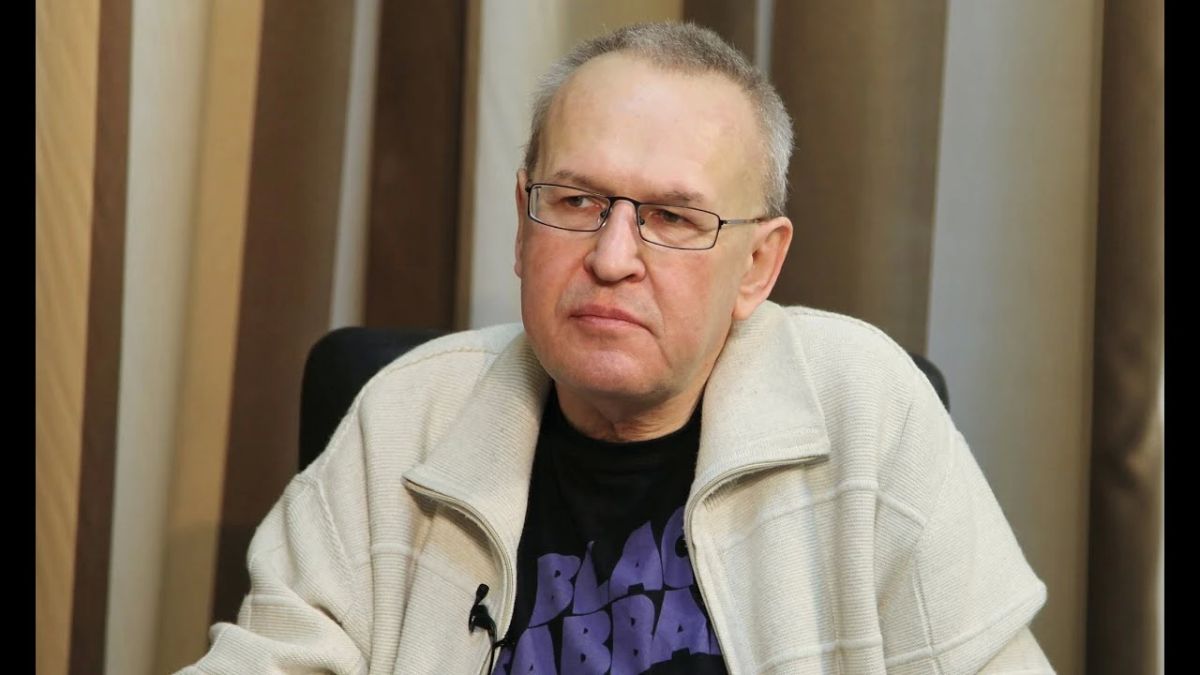 Поэт Евгений Чигрин умер спустя чуть больше месяца после своего 65-летия