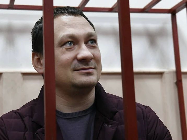 Из колонии освободились все фигуранты дела о подбросе наркотиков журналисту Ивану Голунову