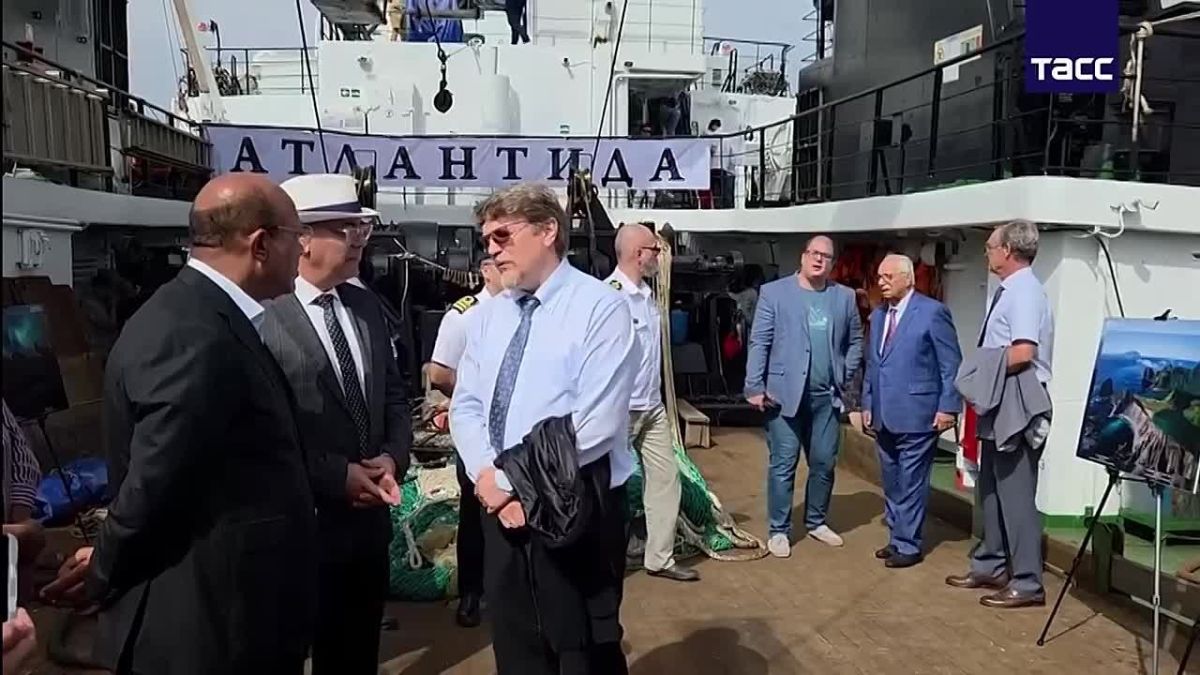 Российская «Атлантида» приступила к оценке запасов водных биоресурсов Марокко