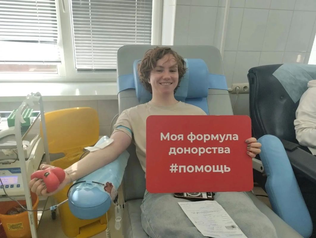 Студенты МИЭТ сдали кровь для бойцов Студенты МИЭТ сдали кровь для бойцов