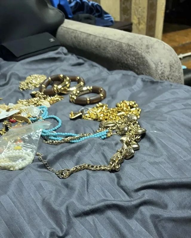 В Коммунарке задержан подозреваемый в серии краж на десятки миллионов рублей В Коммунарке задержан подозреваемый в серии краж на десятки миллионов рублей