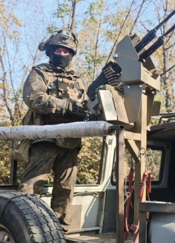 Протезы хорошему бойцу не помеха: как простой парень без глаза и руки стал одним из лучших стрелков бригады «Александр Невский»