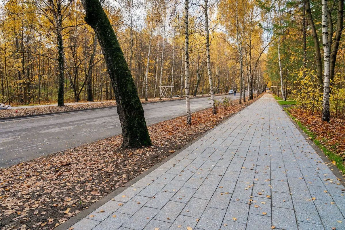 Приведём в порядок тропу здоровья и воркаут-зоны в парке «Сокольники» Работы пройдут в рамках третьего этапа развития парка на участке протяженностью примерно 1,8 км Приведём в порядок тропу здоровья и воркаут-зоны в парке «Сокольники» Работы пройдут в рамках третьего этапа развития парка на участке протяженностью примерно 1,8 км