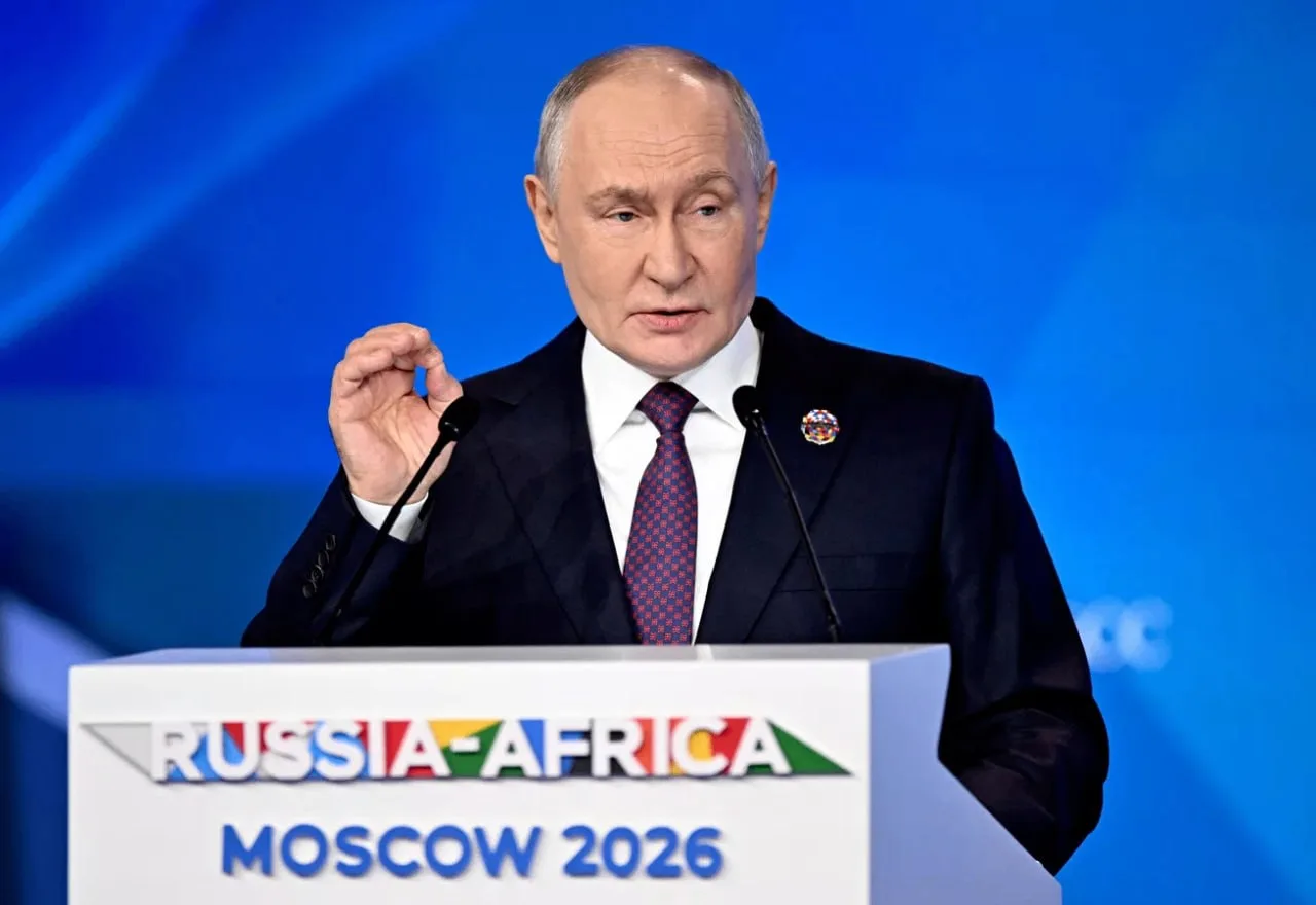 Россия вносит весомый вклад в урегулирование действующих и предотвращение новых конфликтов в Африке, заявил Путин
