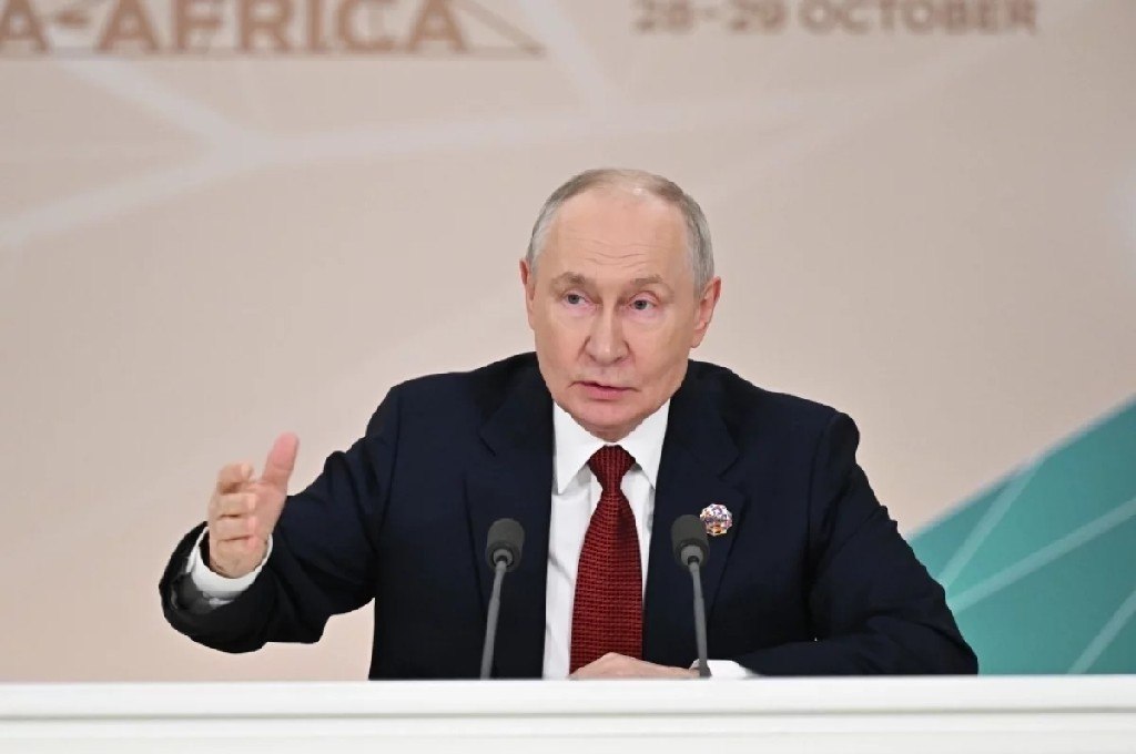 «Мы к войне готовы». На саммите Россия — Африка Путин говорил недвусмысленно