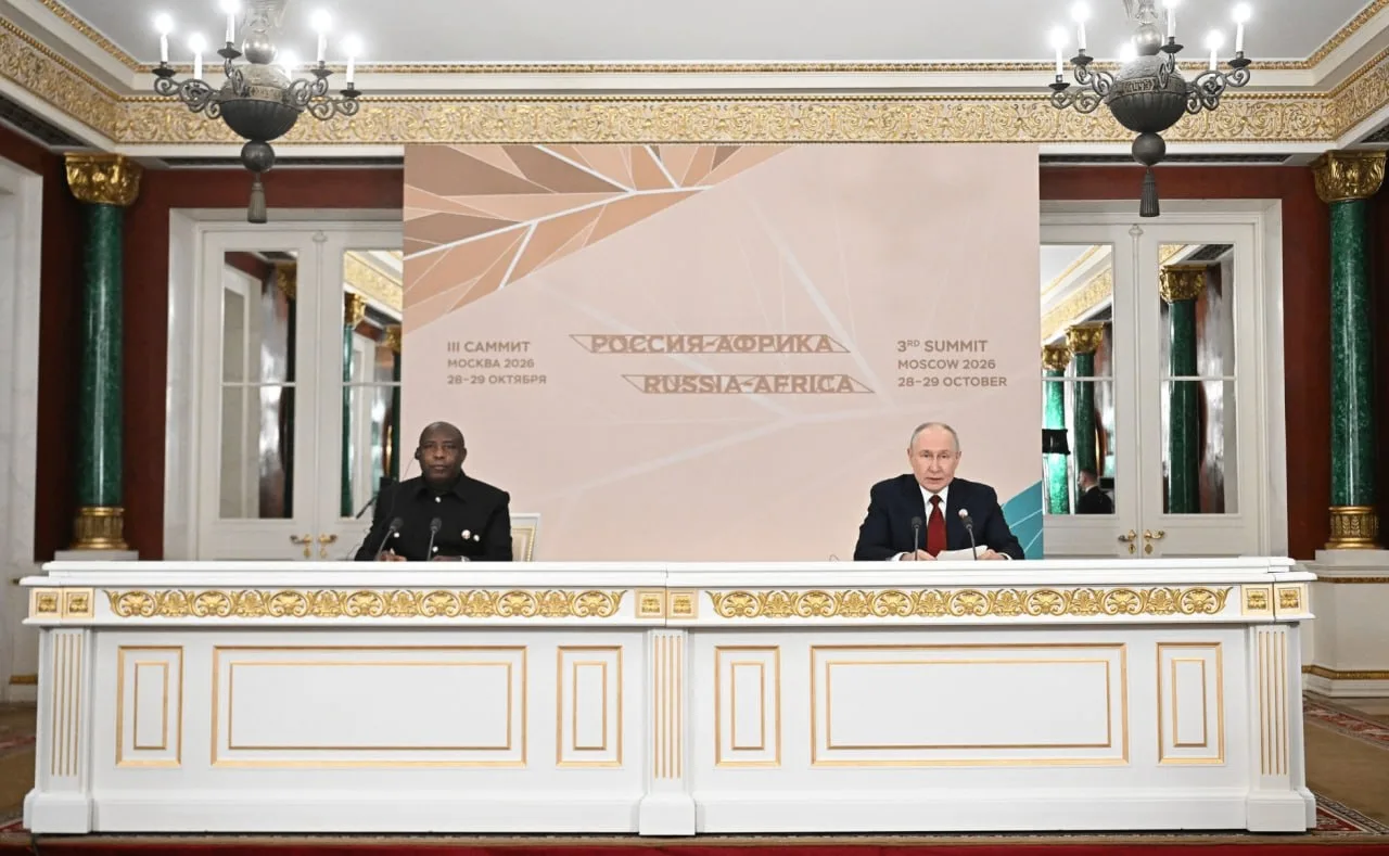 Выступление Президента Российской Федерации В.В.Путина в ходе совместной пресс-конференции с Председателем Африканского союза, Президентом Бурунди Эваристом Ндайишимийе по итогам третьего саммита #РоссияАфрика (Москва, 29...